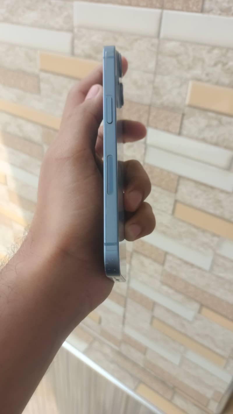 Apple iPhone 14 4