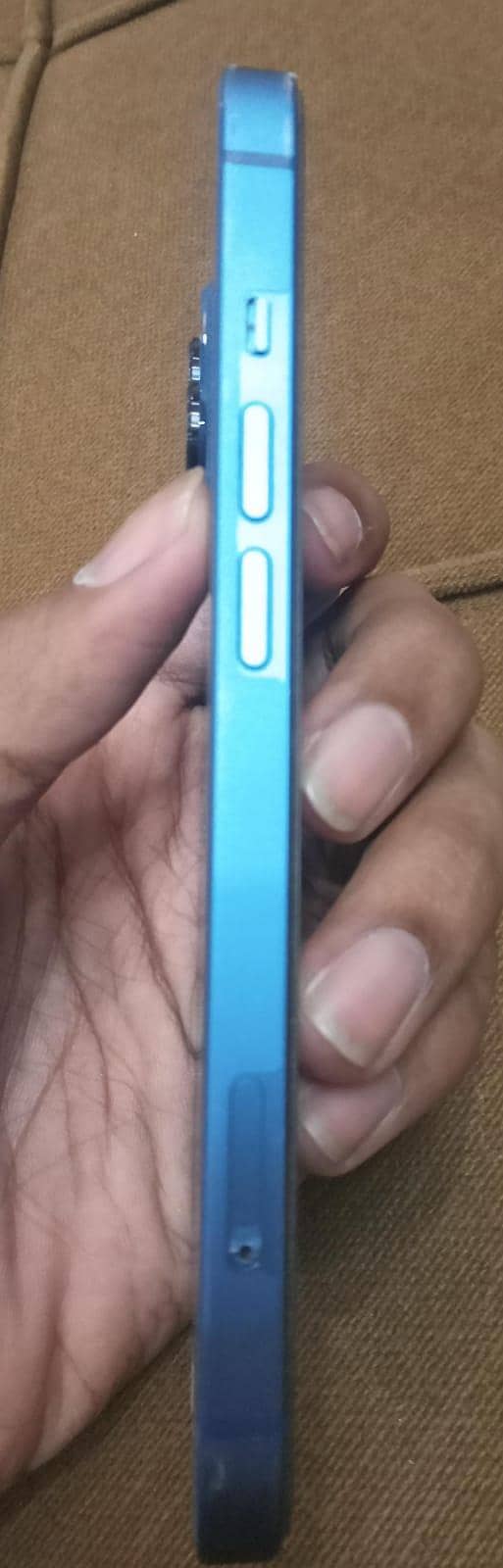 Apple iPhone 13 3