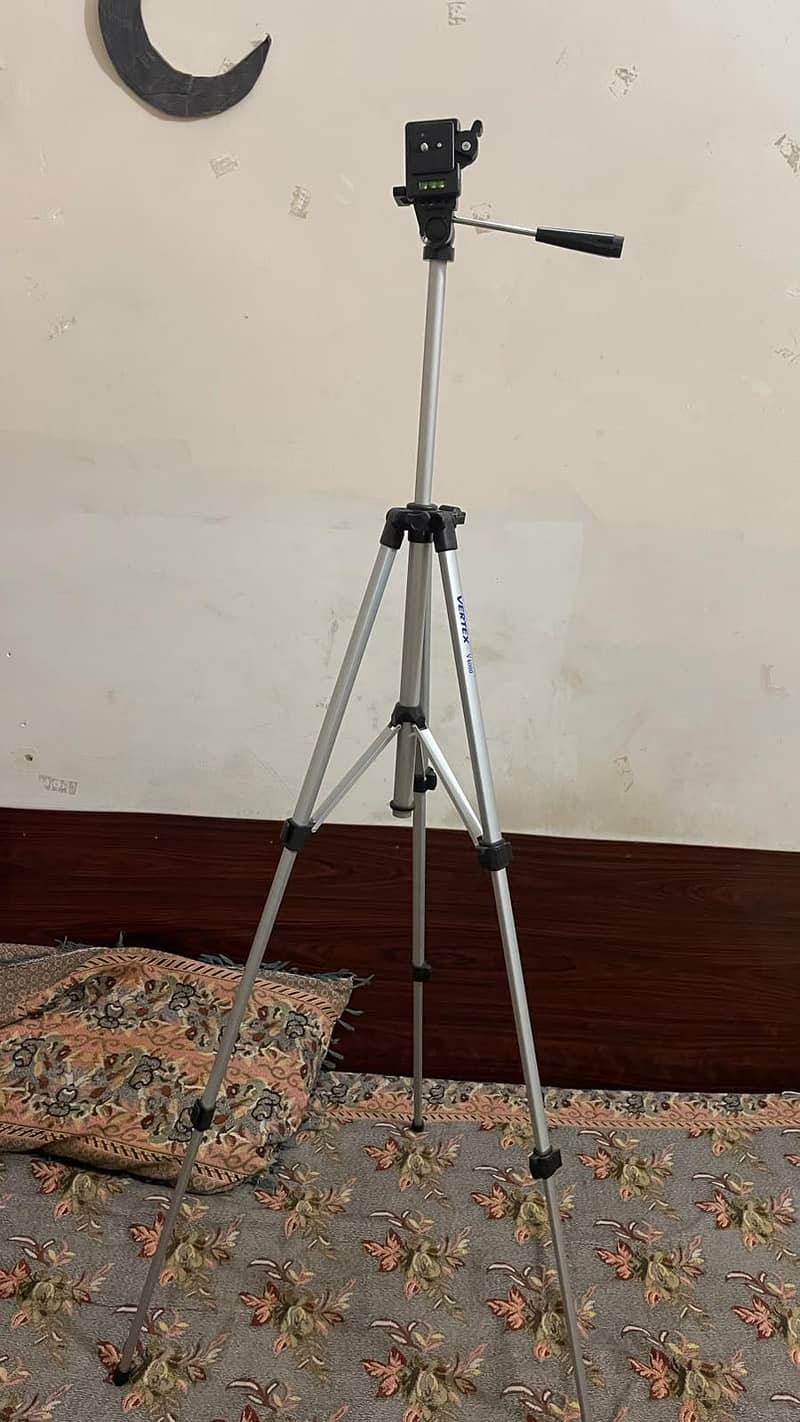 TRIPOD 10
