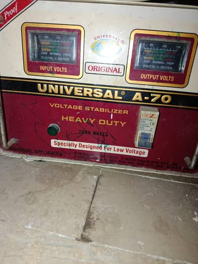 Voltage Stabiliser 7000 watts Universal A70 less used