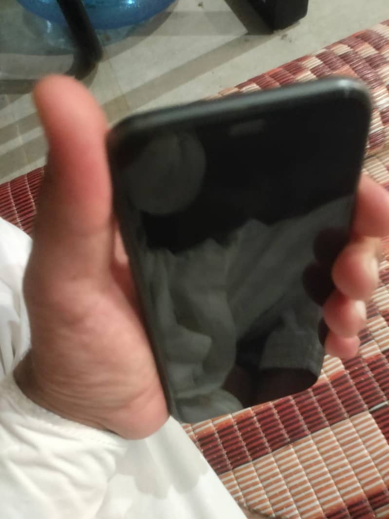 iPhone 11 1