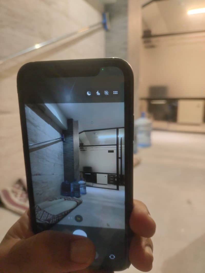 iPhone 11 2