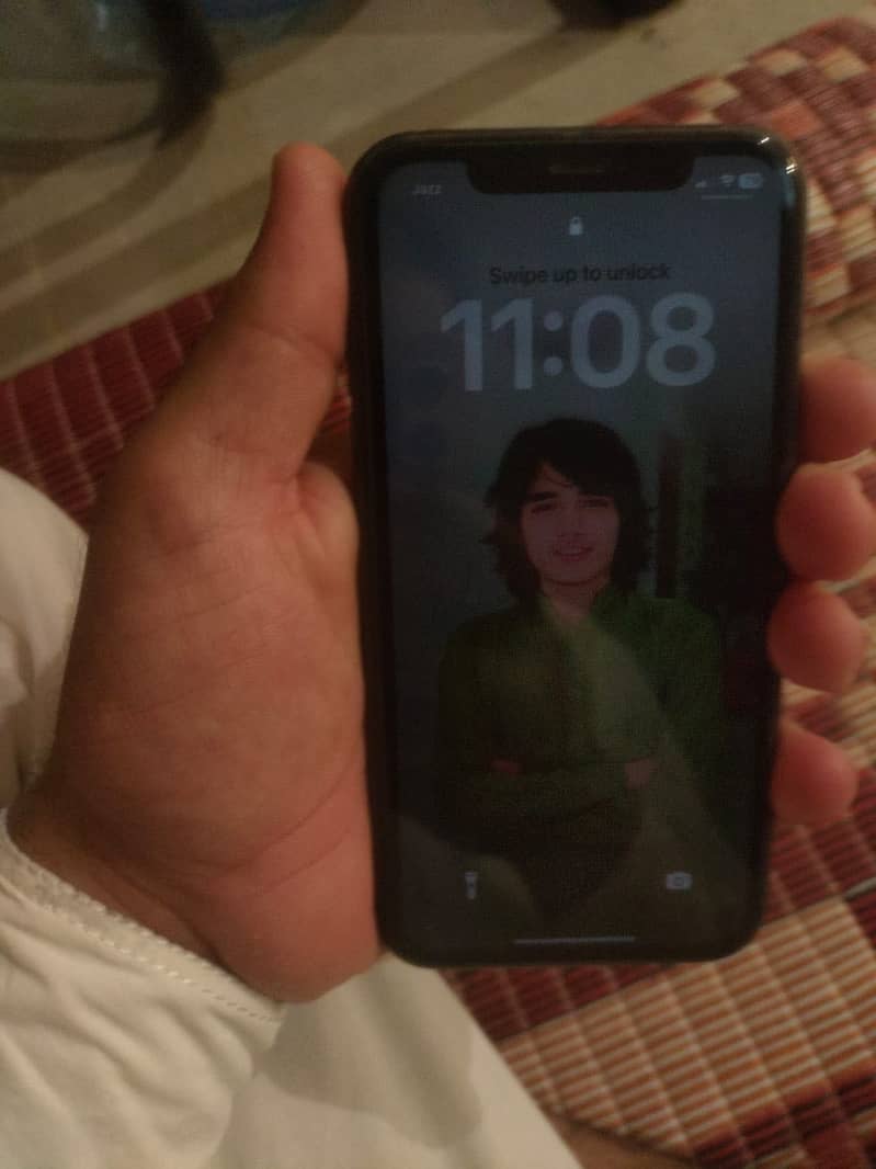 iPhone 11 7