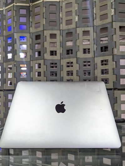 MacBook pro 2020 i5