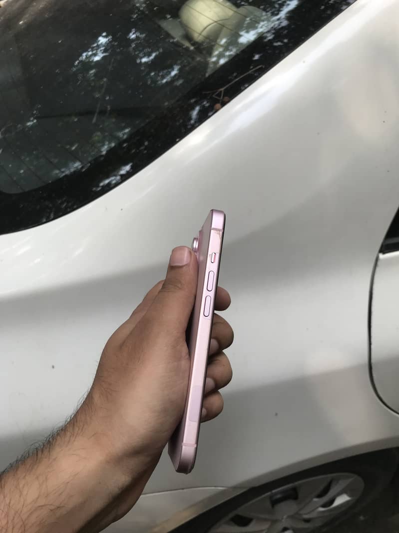 Apple iPhone 15 jv 3