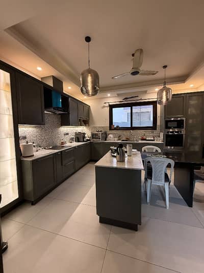 PREMIUM 500 SQ YD 3-BEDROOM BUNGALOW 'S PORTION FOR RENT IN DHA PHASE 6, KARACHI