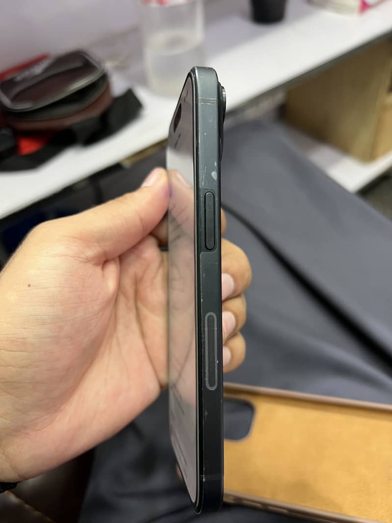 Apple iPhone 15 0