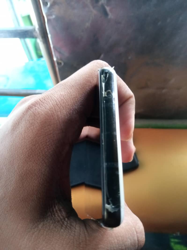 Google Pixel 6a 4
