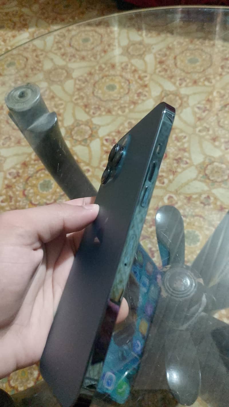 Apple iPhone 12 Pro Max 3