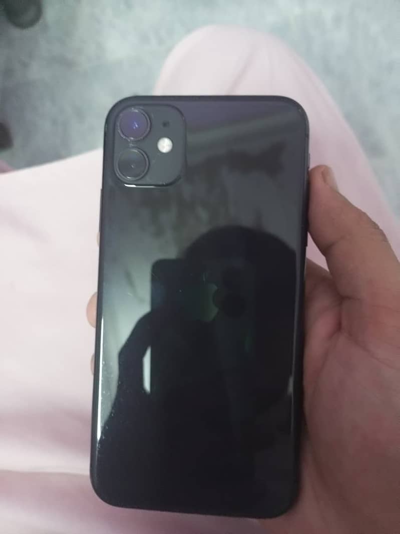Apple iPhone 11 4