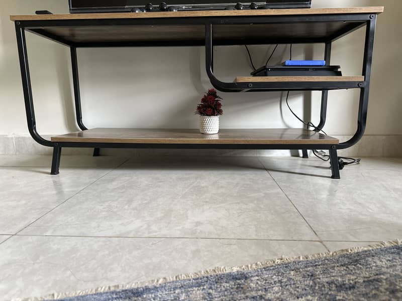 Console table 0