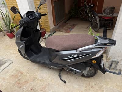 United E scooter 2026 model Petrol
