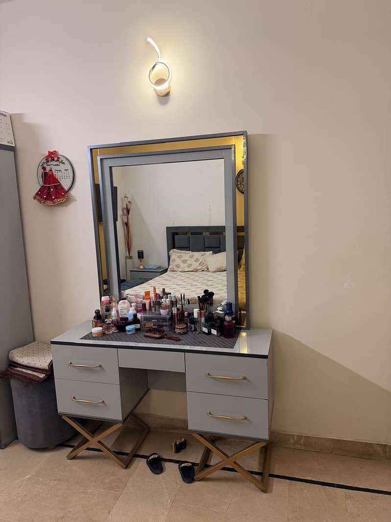 Bedroom Set 2
