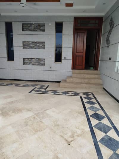 1 KANAL BRAND-NEW HOUSE AVAILABLE FOR RENT G15