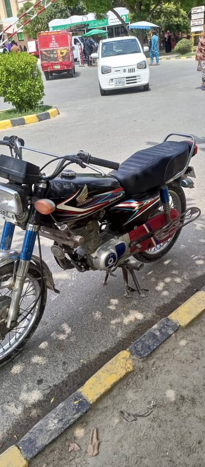 motorcycle 125