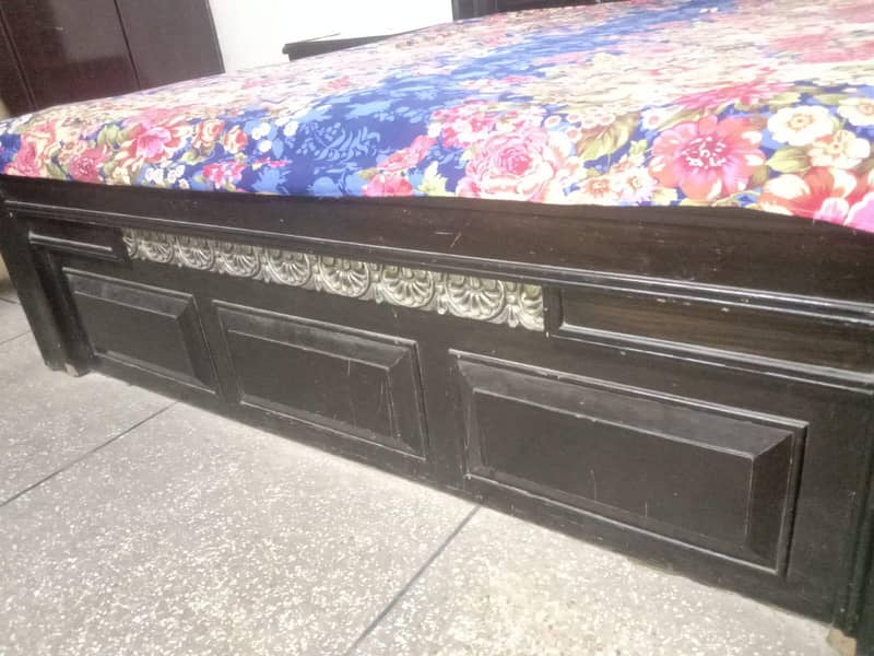 Bed Set With Side Table and Dressing Table 1