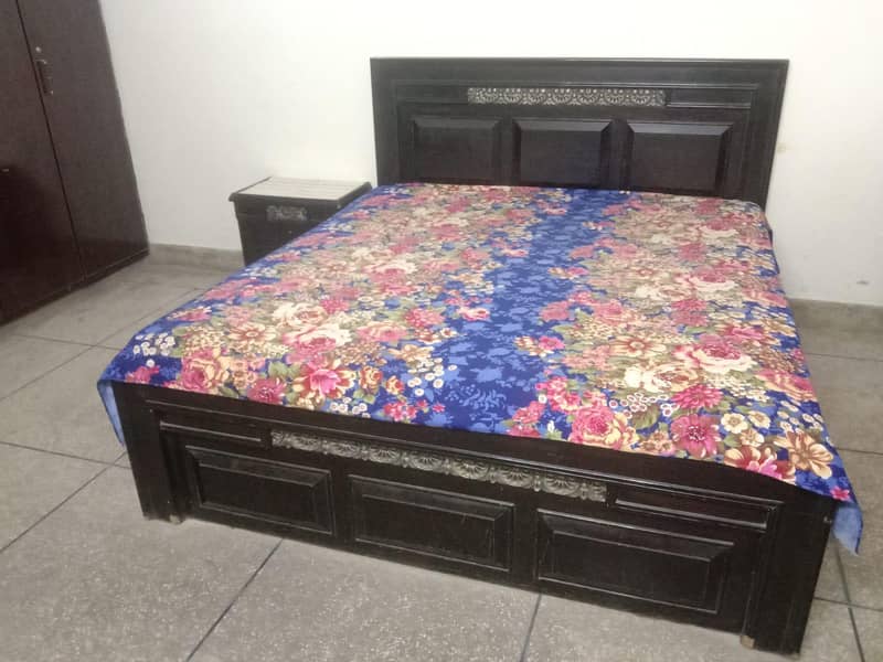 Bed Set With Side Table and Dressing Table 7