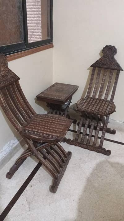 chinyoti chairs and table