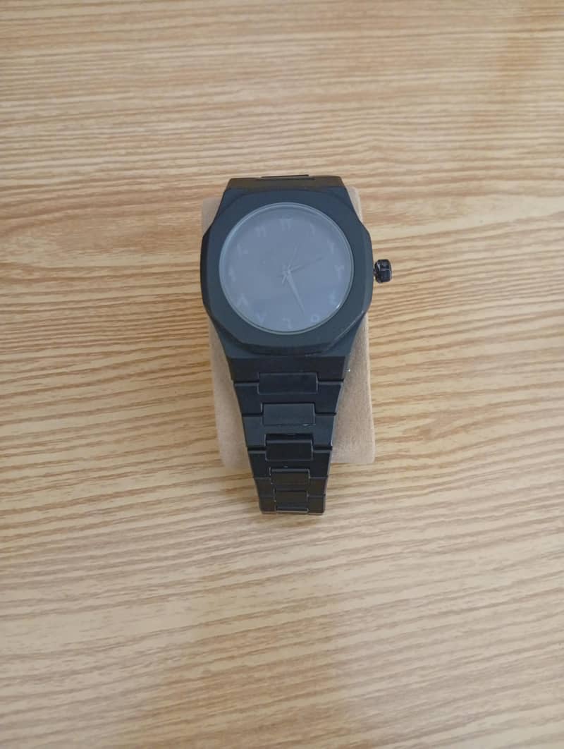 aura watch 1
