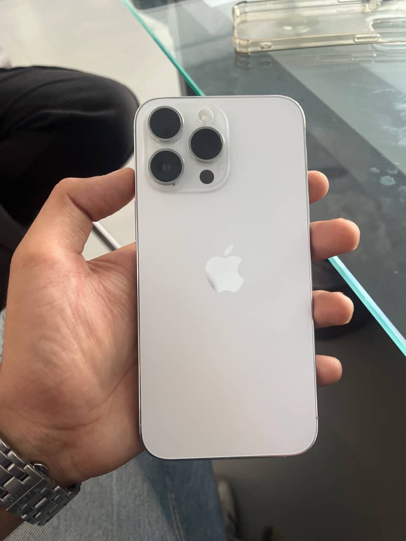 Apple iPhone 14 Pro Max 2
