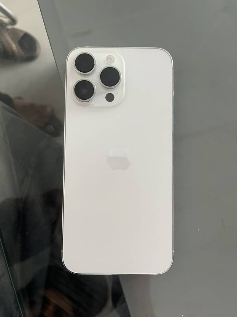 Apple iPhone 14 Pro Max 8
