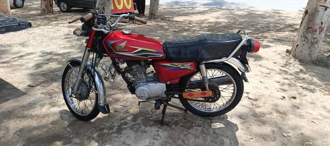 125 Honda Bike 03253043786