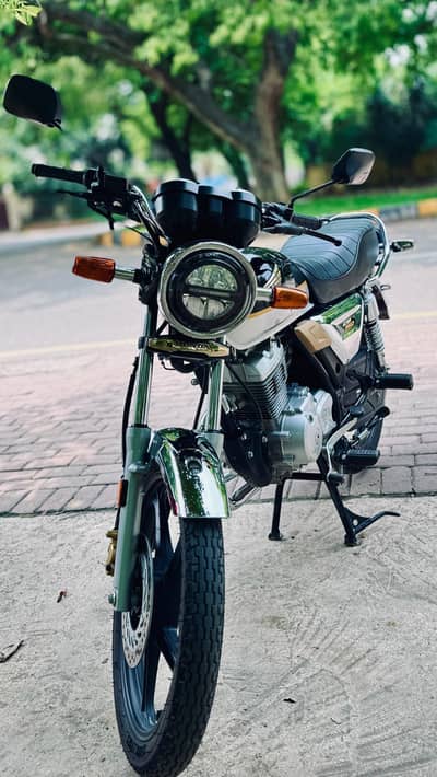 Honda CG 1502025-26) black colour for sale