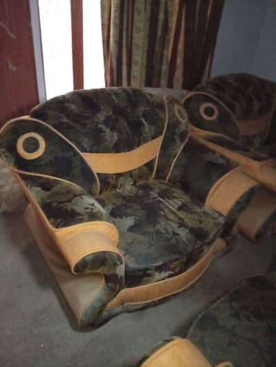 Seven seater sofa set