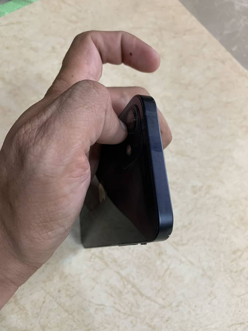 Apple iPhone 12 5