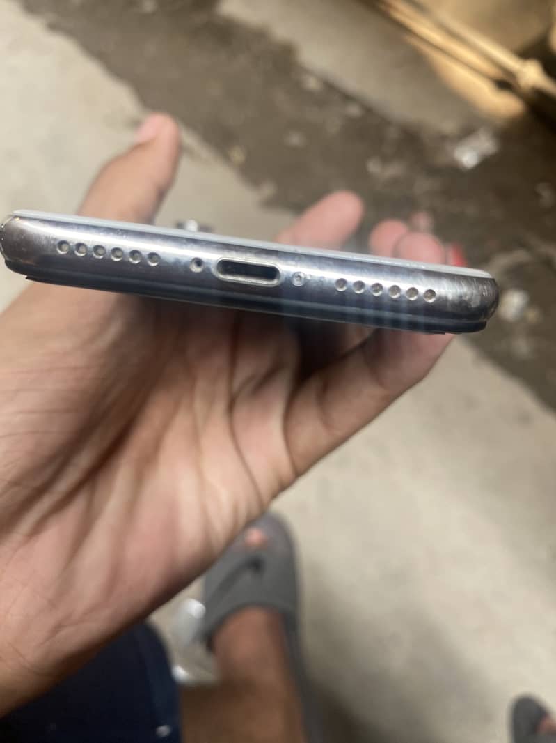 Apple iPhone X 2