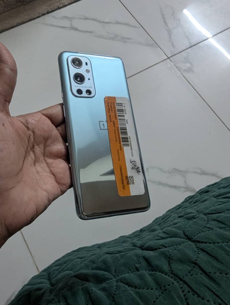 One Plus 9 Pro 5G 3