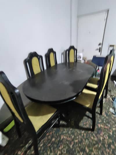 Dinning table with six chairs used
