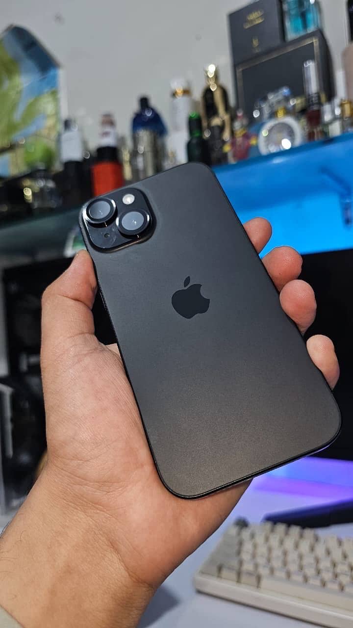 Apple iPhone 15 4
