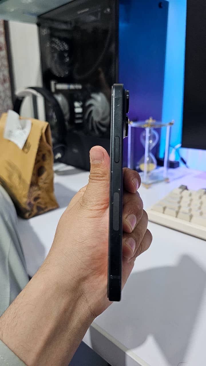 Apple iPhone 15 6