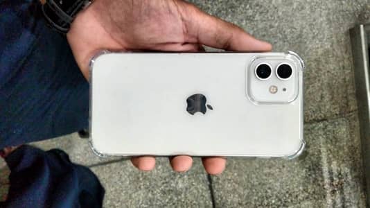 Apple iPhone 12