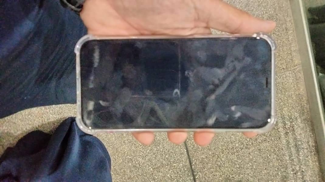 Apple iPhone 12 2