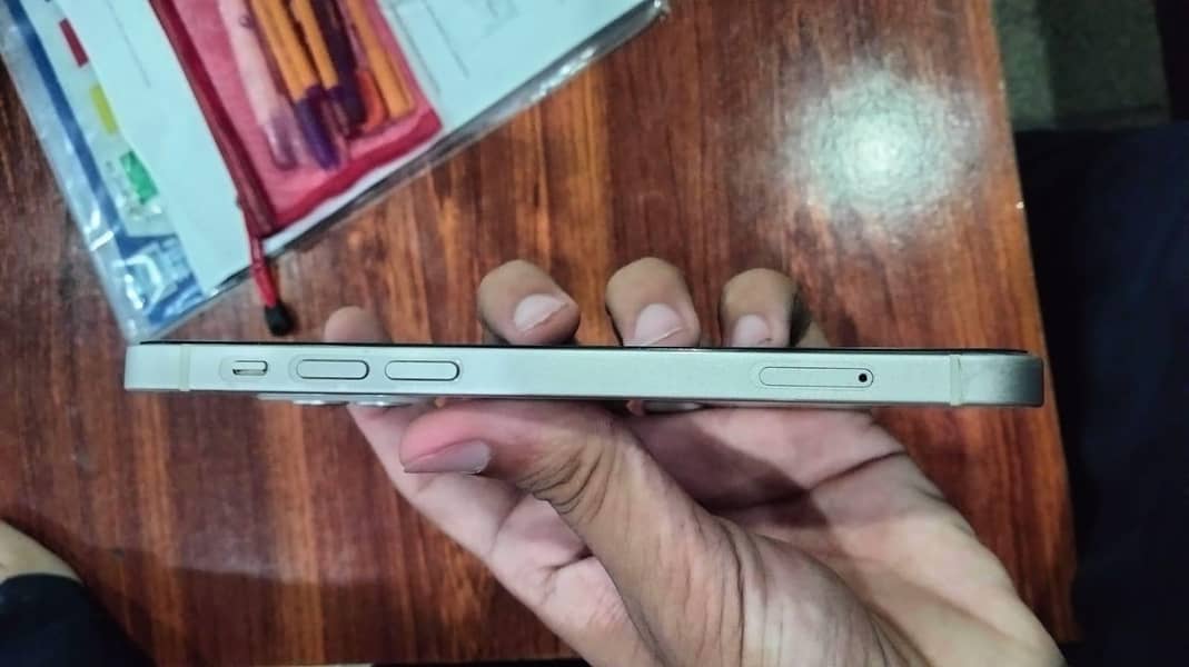 Apple iPhone 12 3