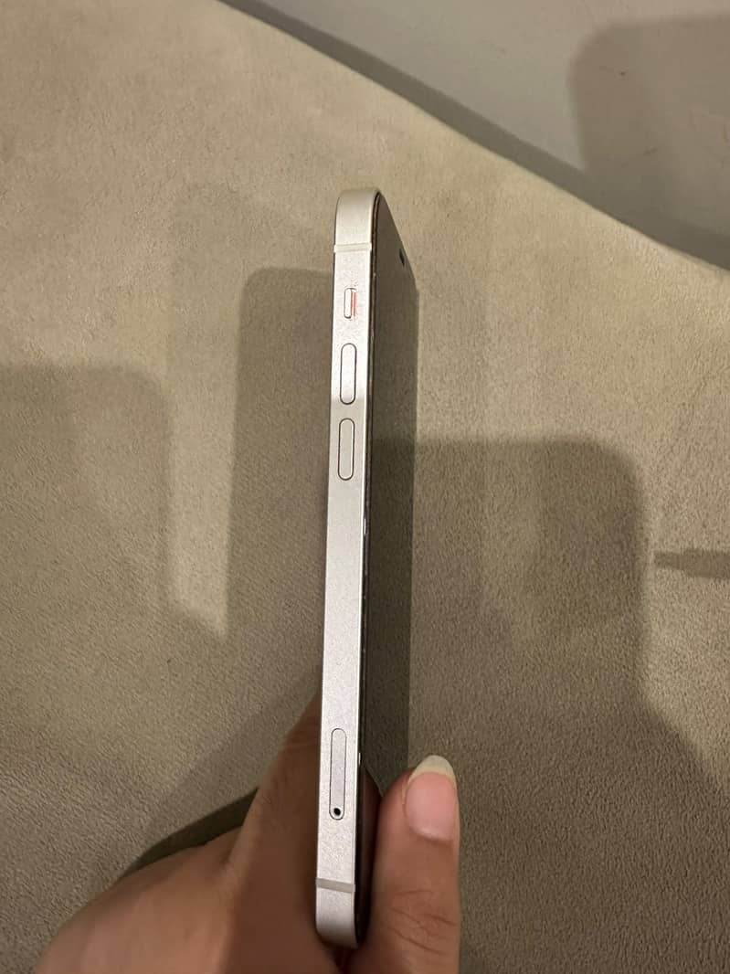 Apple iPhone 12 5
