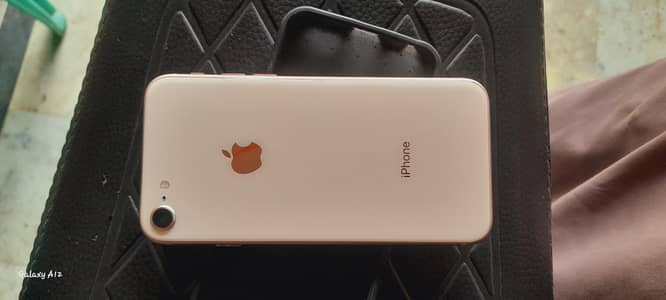 Apple iPhone 8