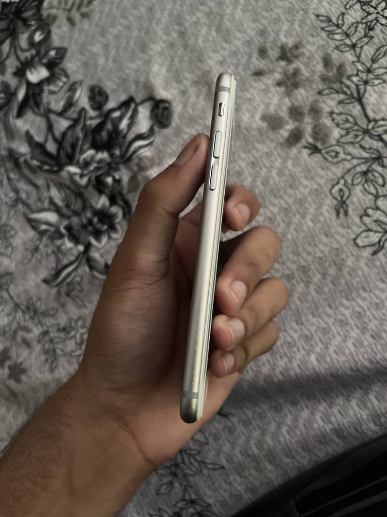 Apple iPhone 6S 2