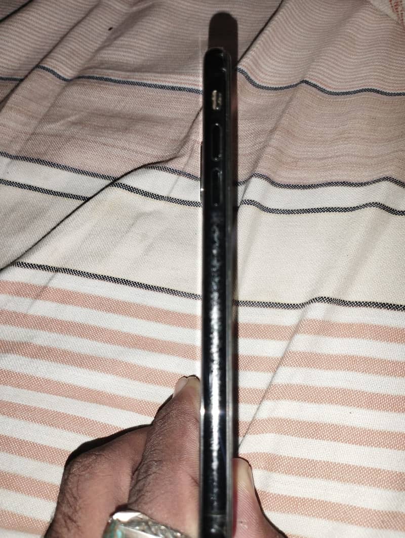 Apple iPhone X 0