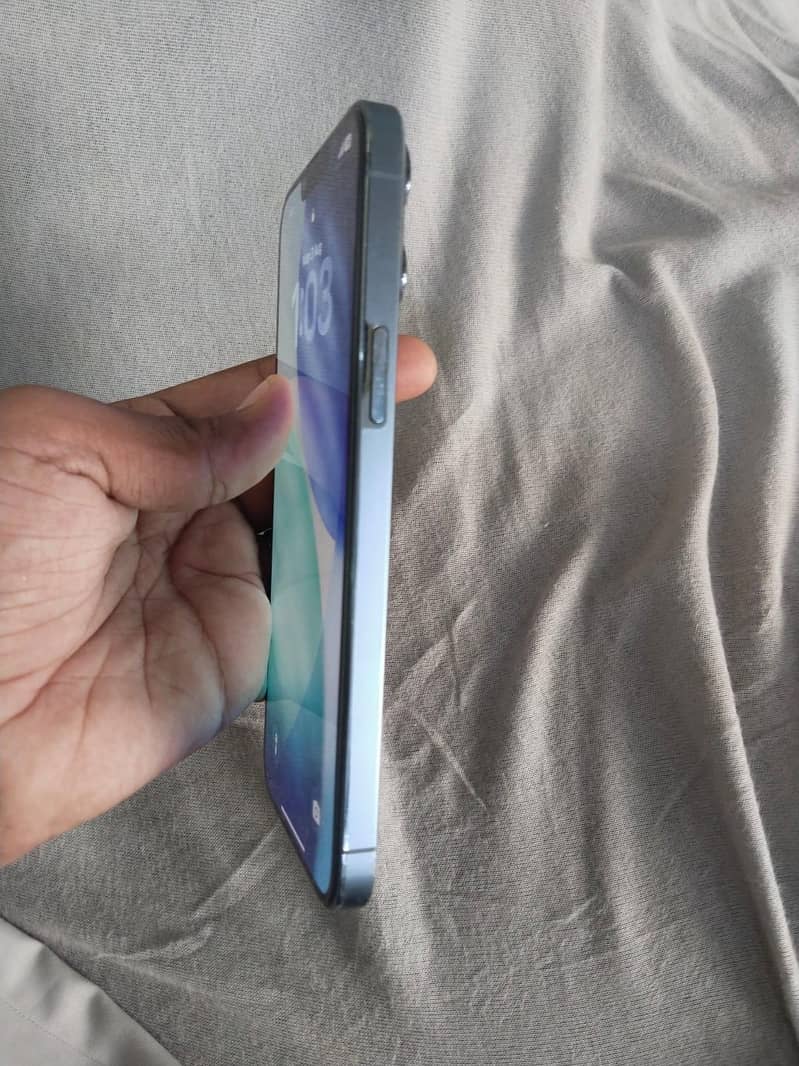 Apple iPhone 13 Pro Max 6