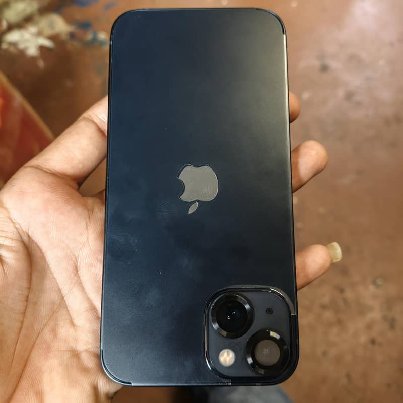 Apple iPhone 13 1