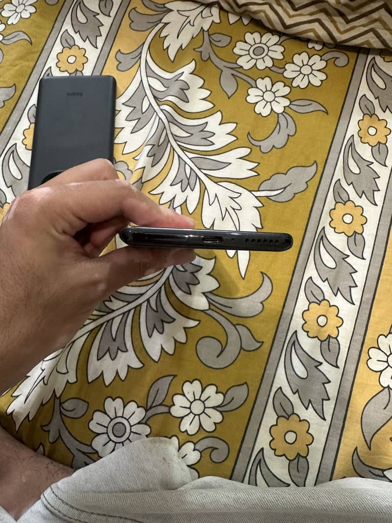 Redmi note 14 pro 4