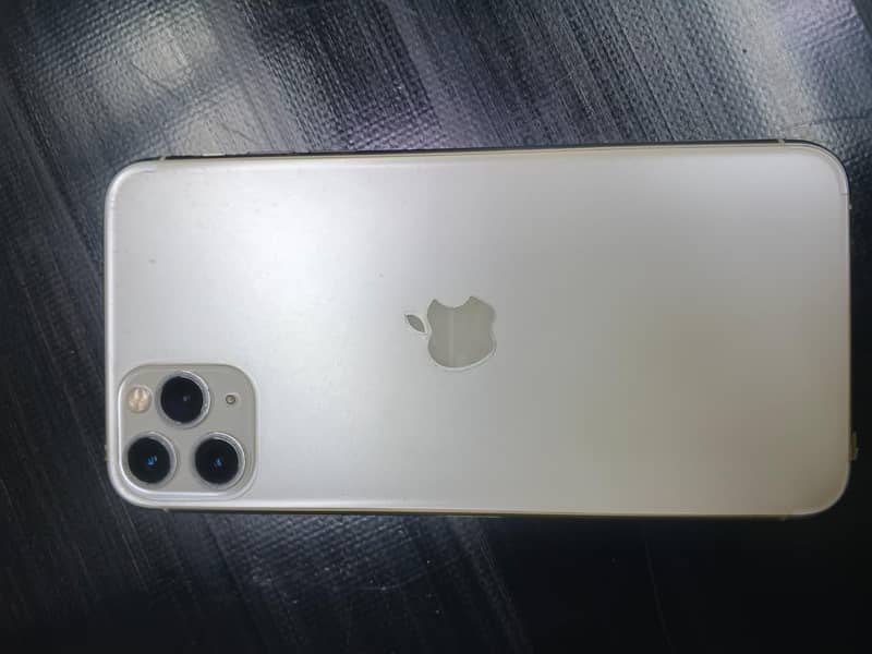 Apple iPhone 11 Pro Max 1