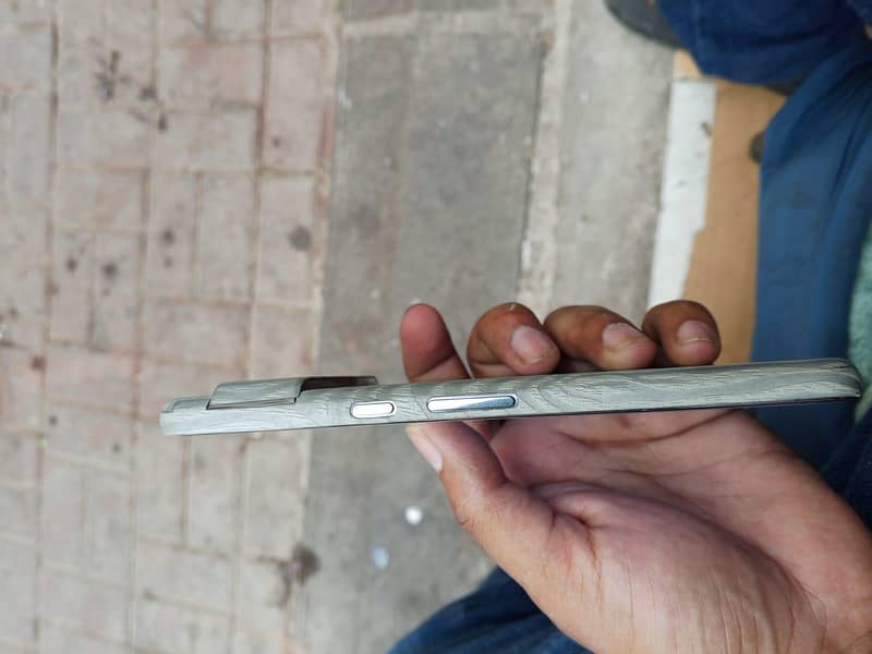 Google Pixel 8 Pro approved 2