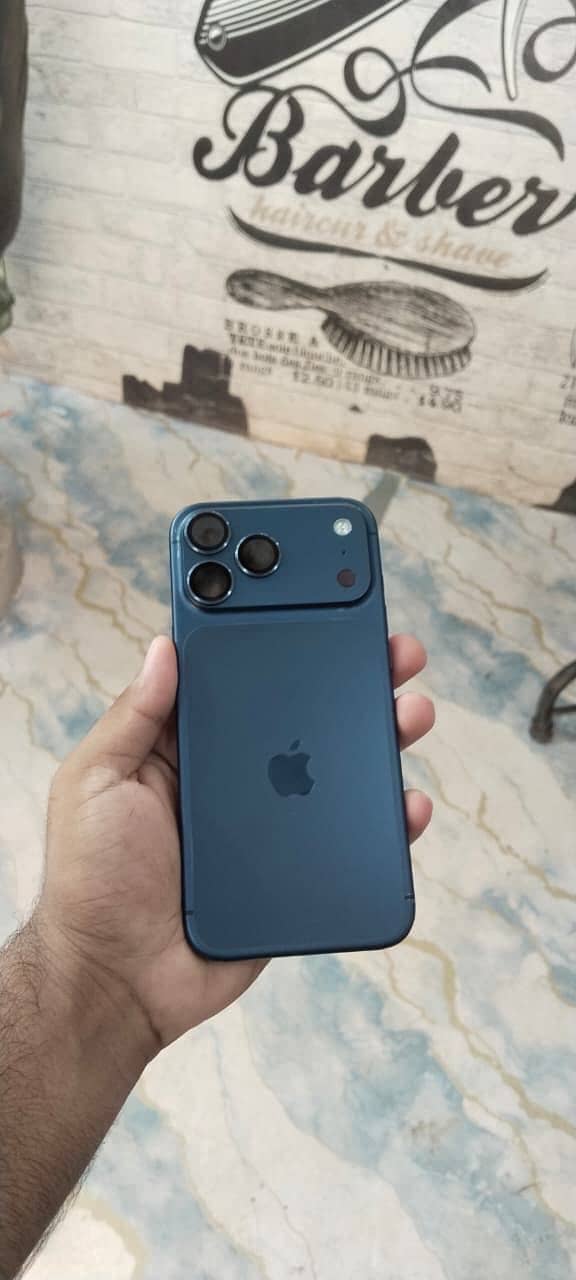 Apple iPhone 17 Pro Max 7