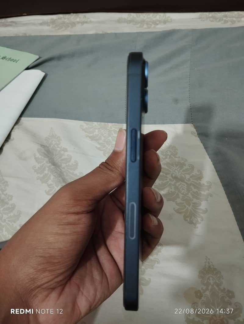 Apple iPhone 13 3