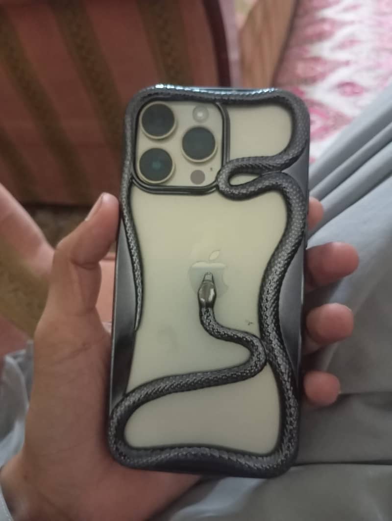Apple iPhone 14 Pro Max 3