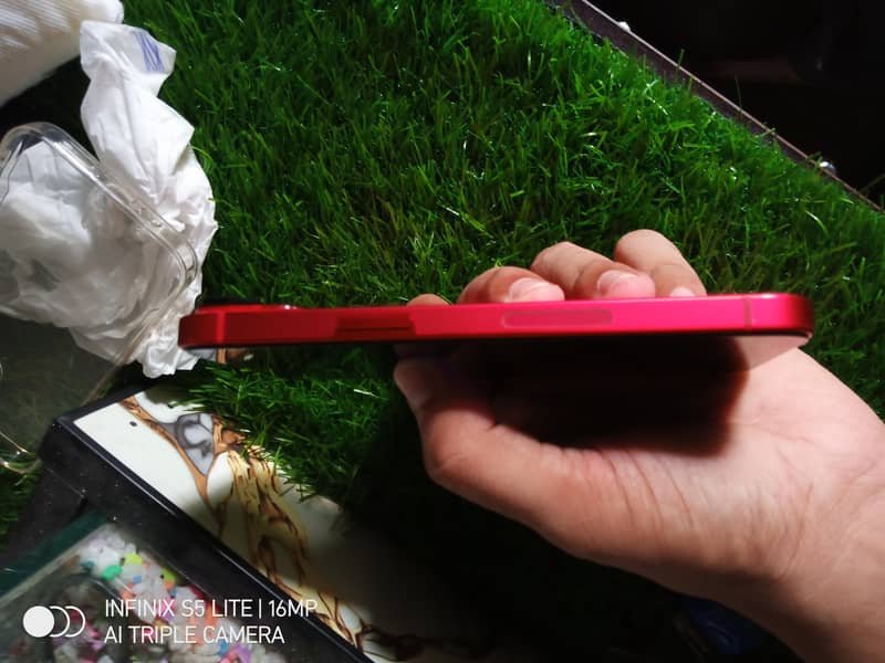 Apple iPhone 14 8